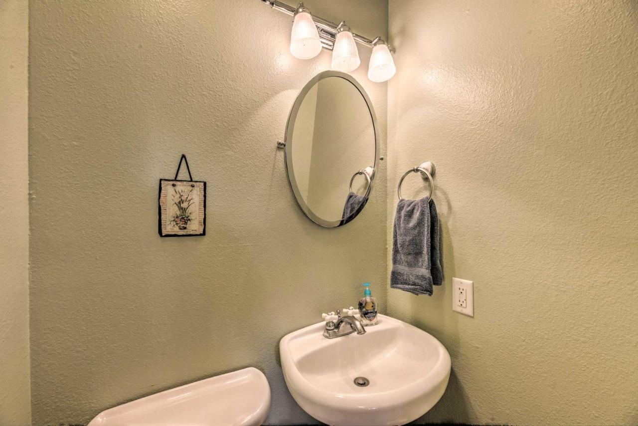 Condo With Hot Tub About 4 Miles To Ruidoso Winter Park! Exterior photo